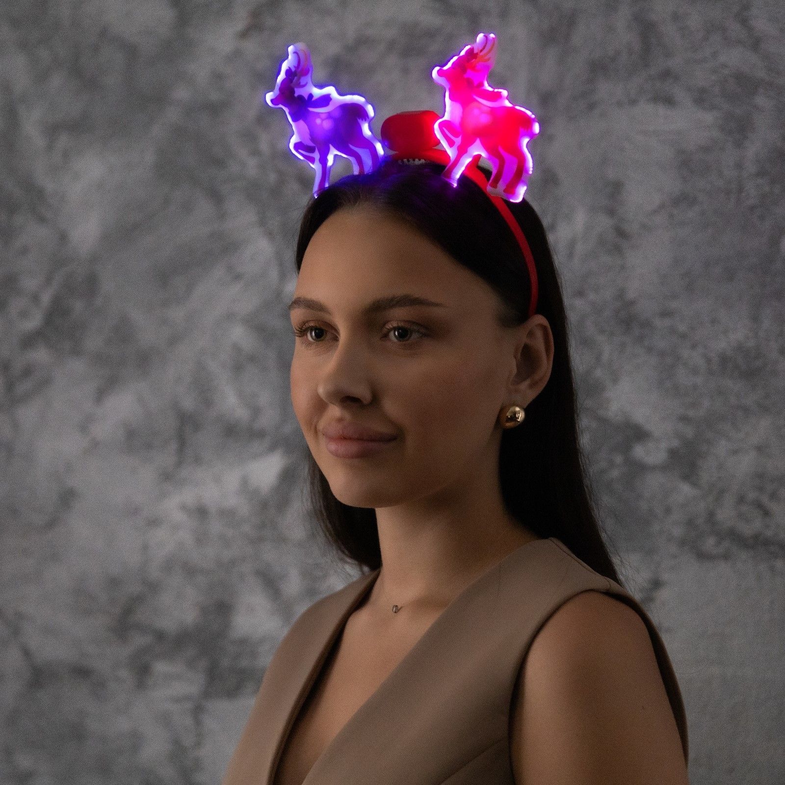 Ободок светодиодный Олени 18x16x3 см, 2 LED, AG10x3, мерцание, свечение мульти
