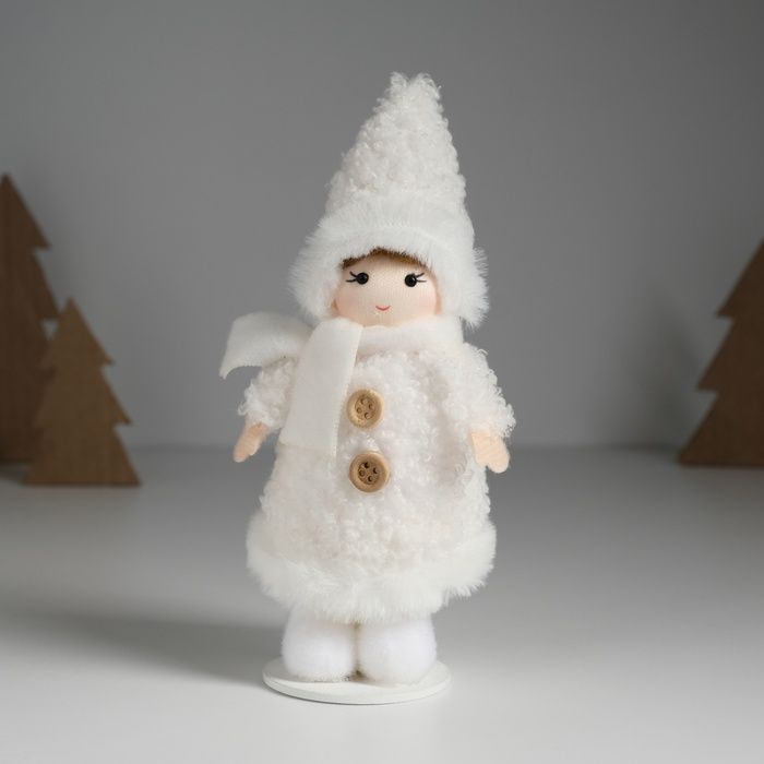 Игрушка новогодняя, "Малышка в шубке" / 5,6х9х16 см, искусственный мех / Украшение на праздник