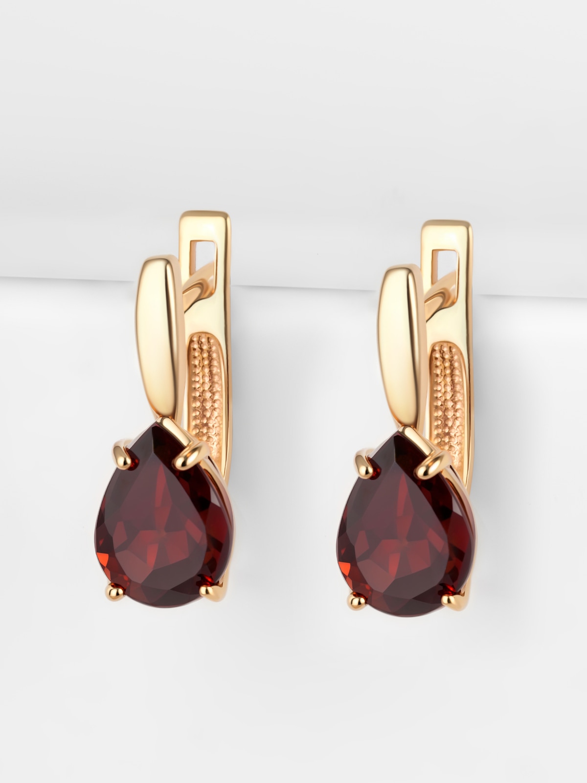 Серьги золотые 585 с гранатом