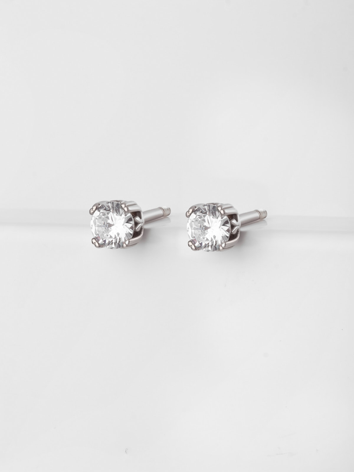 Серьги гвоздики женские серебро 925 с фианитами